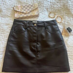 Brand new Aritzia Wilfred Brown Pleather Skirt